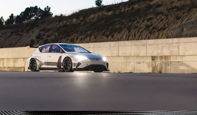 CUPRA e-Racer v ETCR 